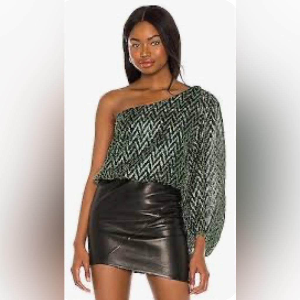 Astr The Label Serenade One Shoulder Top In Emerald Green Sparkle-Size Xs